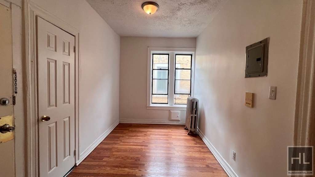593 Miller Avenue - Photo 6