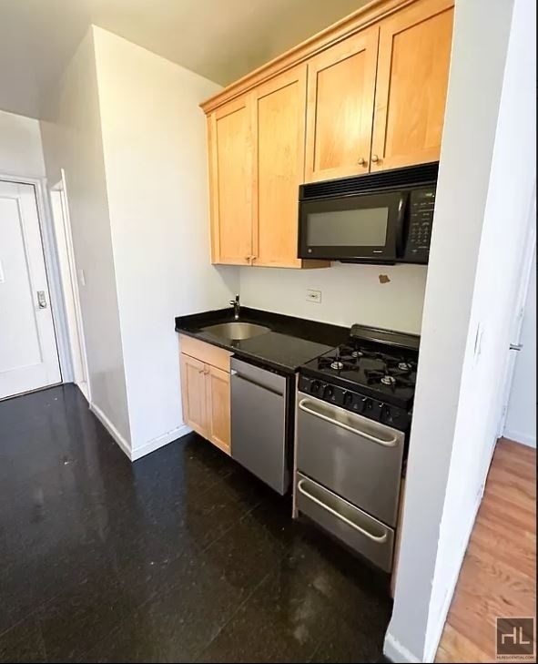 East 84th Street - Photo 1