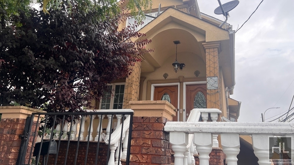 133-19 97 Avenue - Photo 21