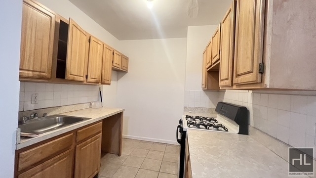 548 Rockaway Avenue - Photo 0
