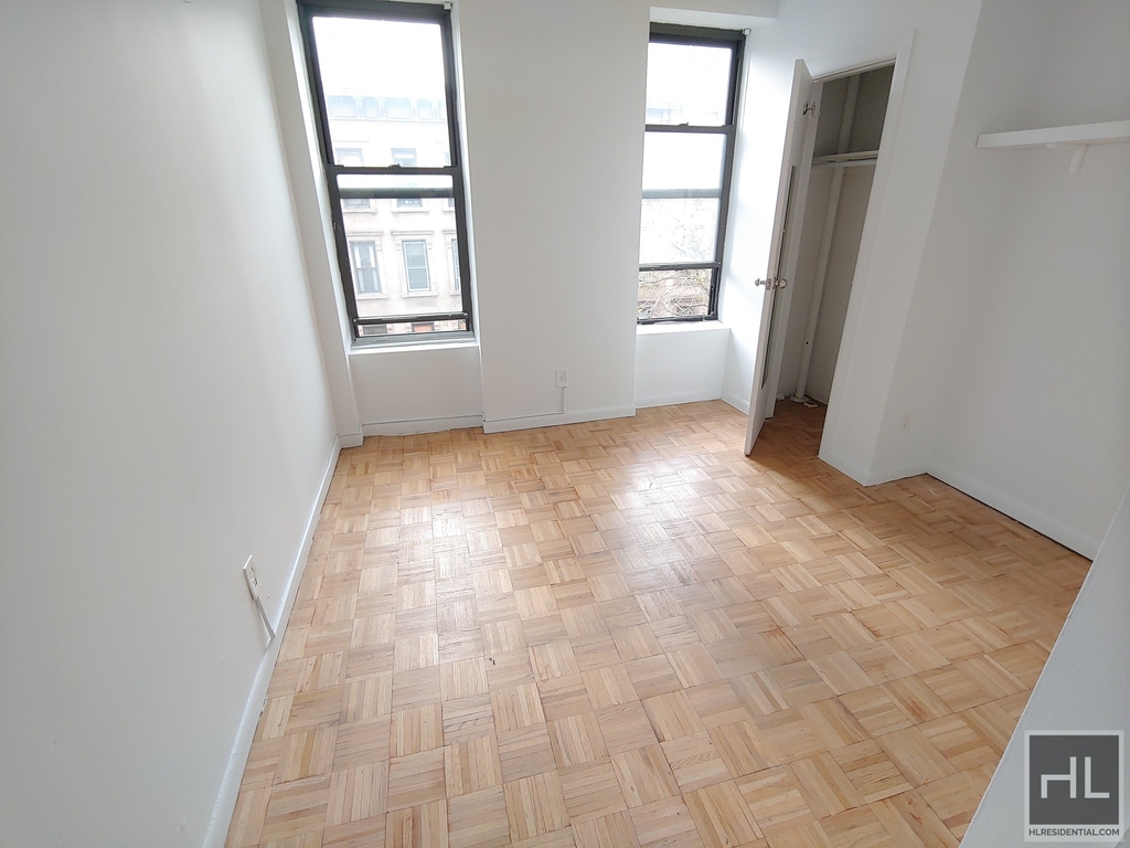 East 89th Street - Photo 0