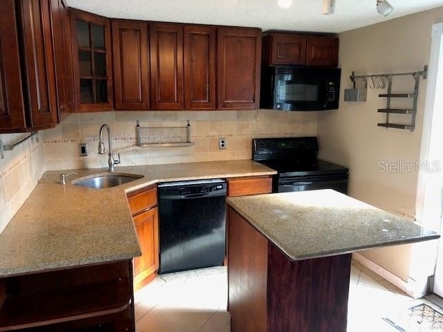 3222 Acacia Street - Photo 2