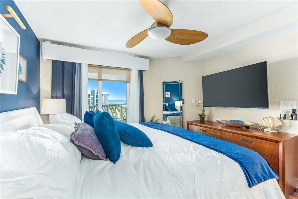 11605 Gulf Boulevard - Photo 19