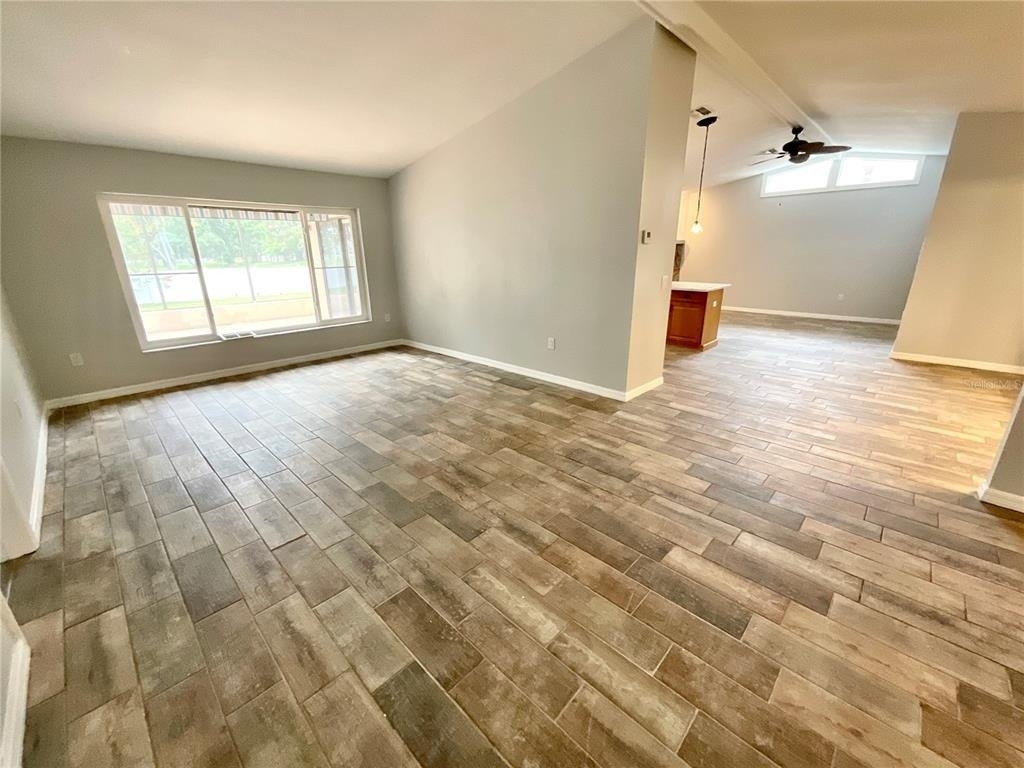2991 Valencia Lane E - Photo 2