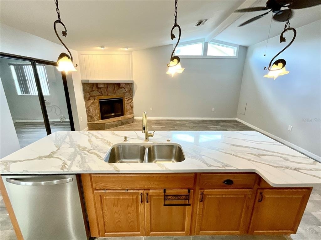 2991 Valencia Lane E - Photo 7