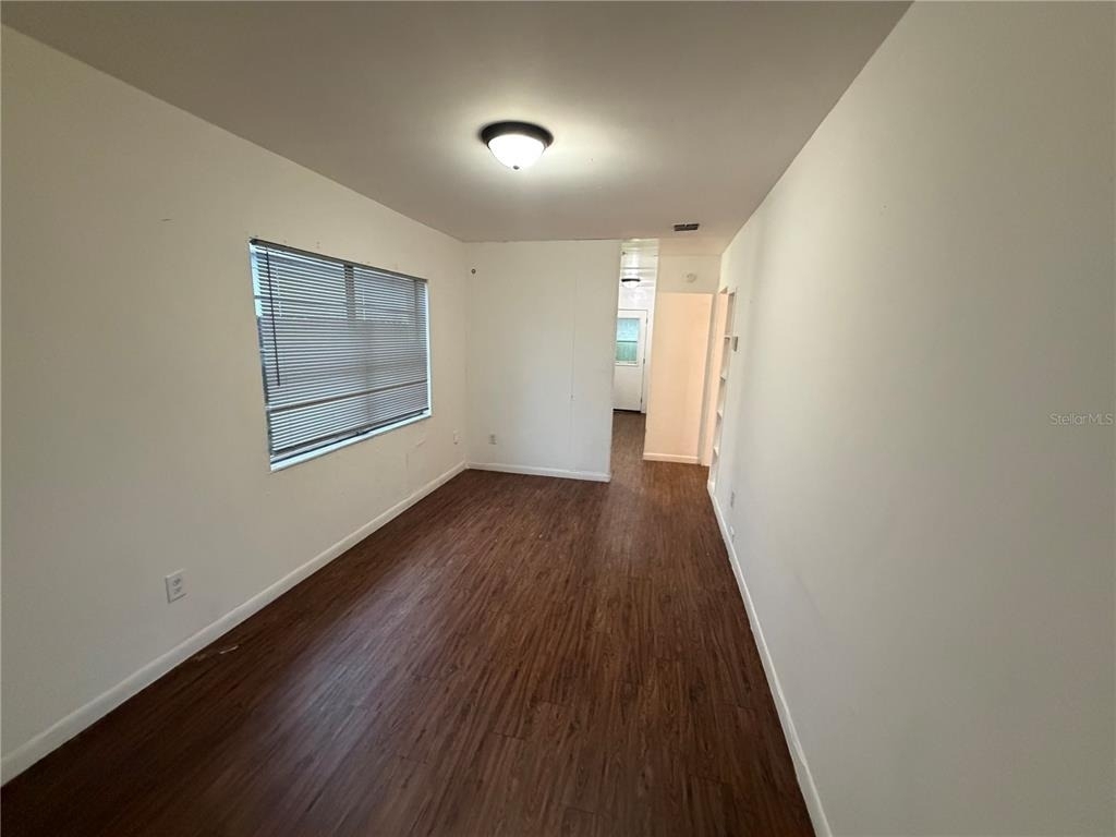 2107 S Mills Avenue - Photo 3