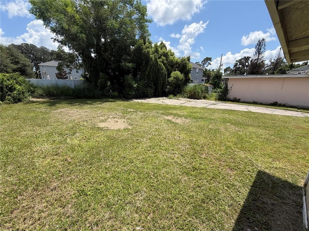 2107 S Mills Avenue - Photo 14