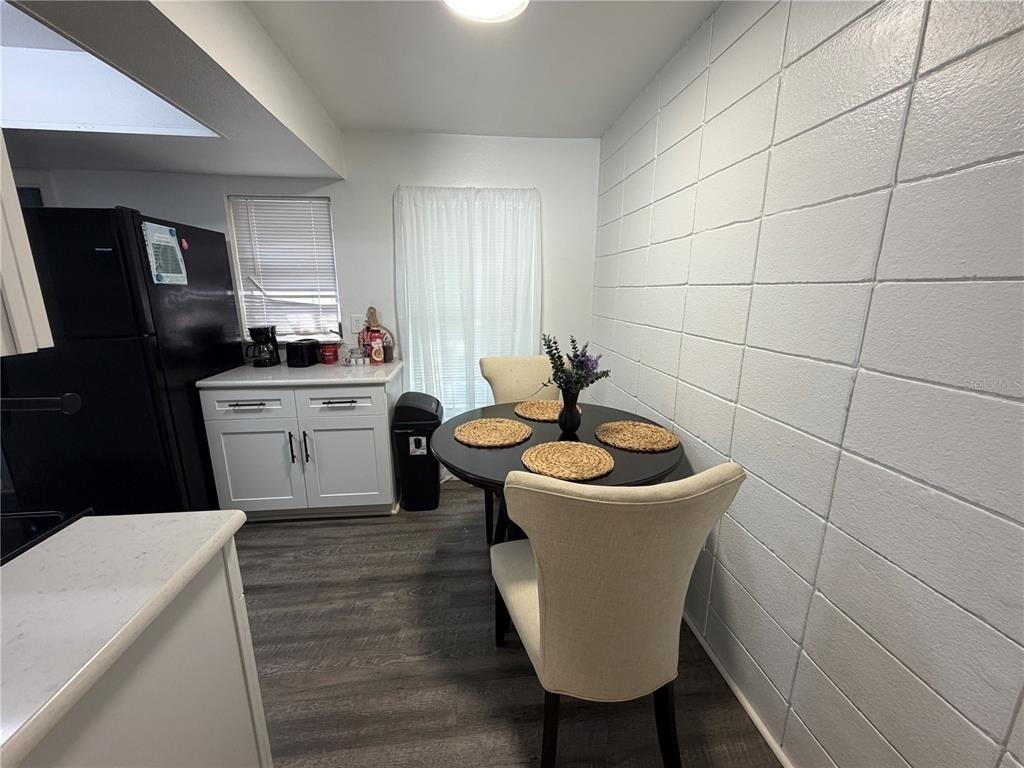 15219 Westminister Avenue - Photo 2