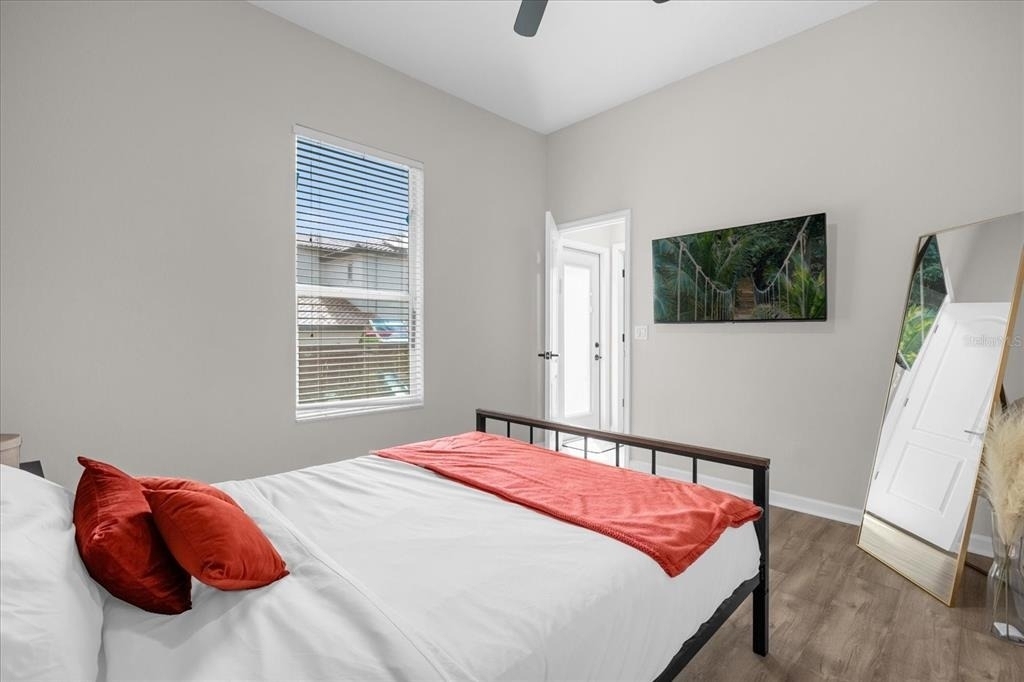 10175 Cove Lake Drive - Photo 32