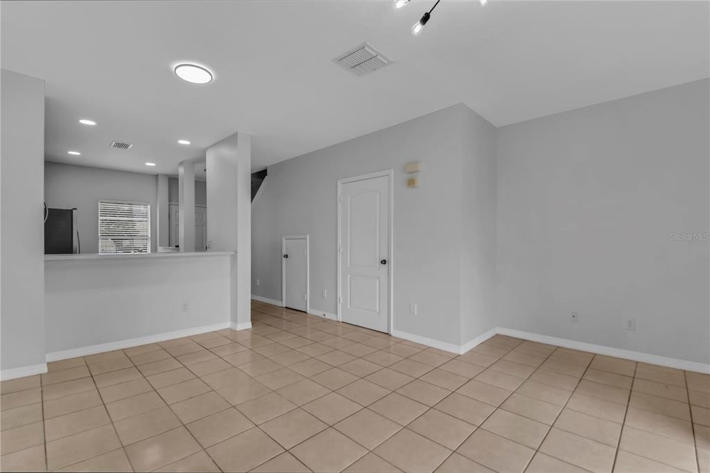 10825 Savannah Wood - Photo 4