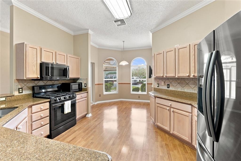 1304 De La Garza Place - Photo 2
