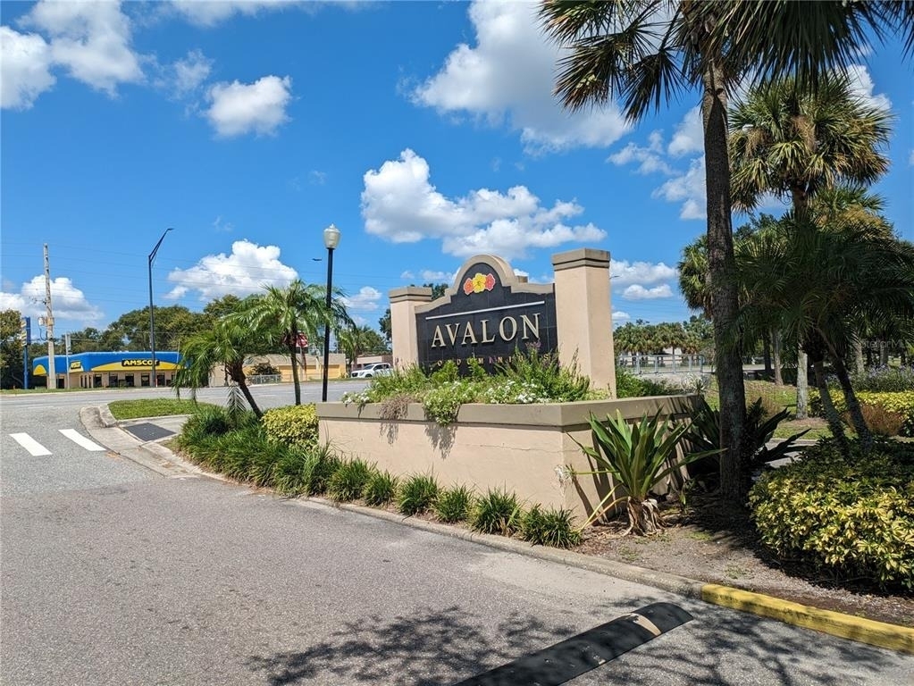 4113 S Semoran Boulevard - Photo 1