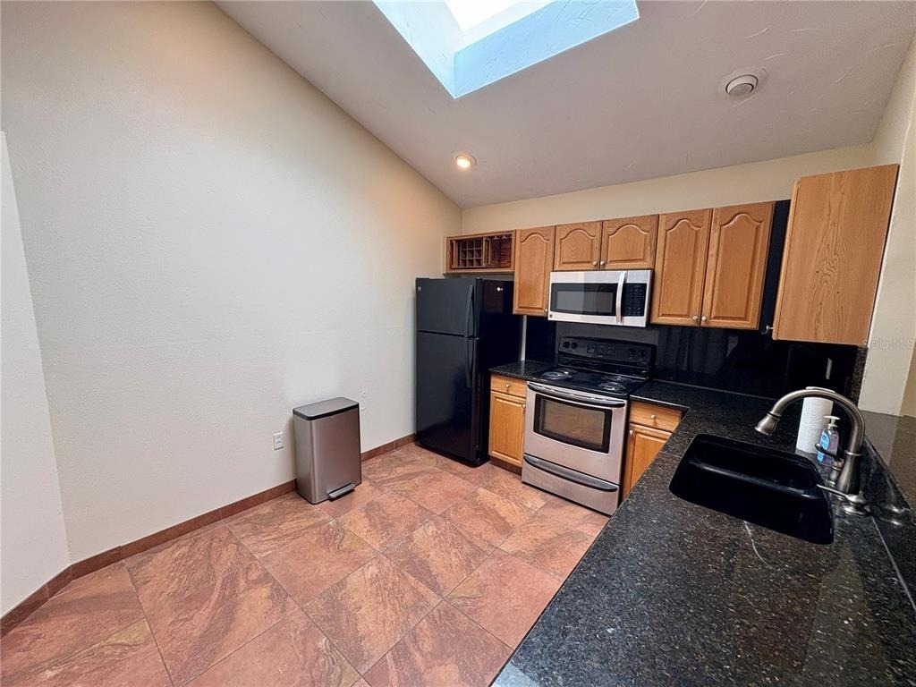 4007 39th Street W - Photo 5