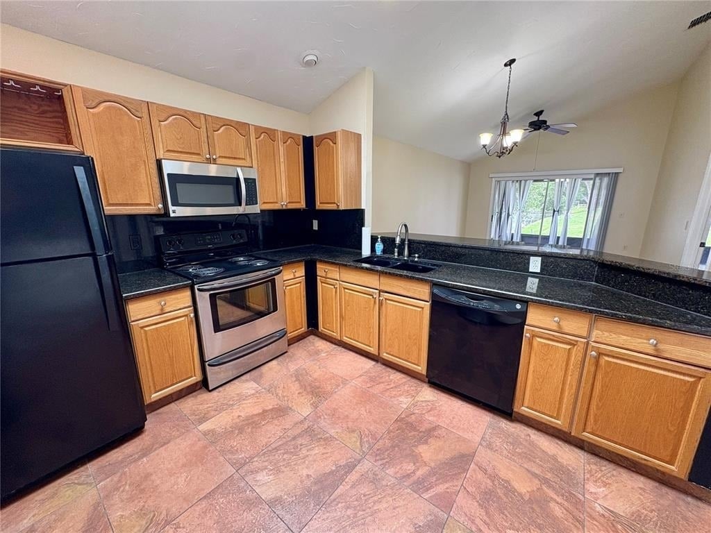 4007 39th Street W - Photo 4