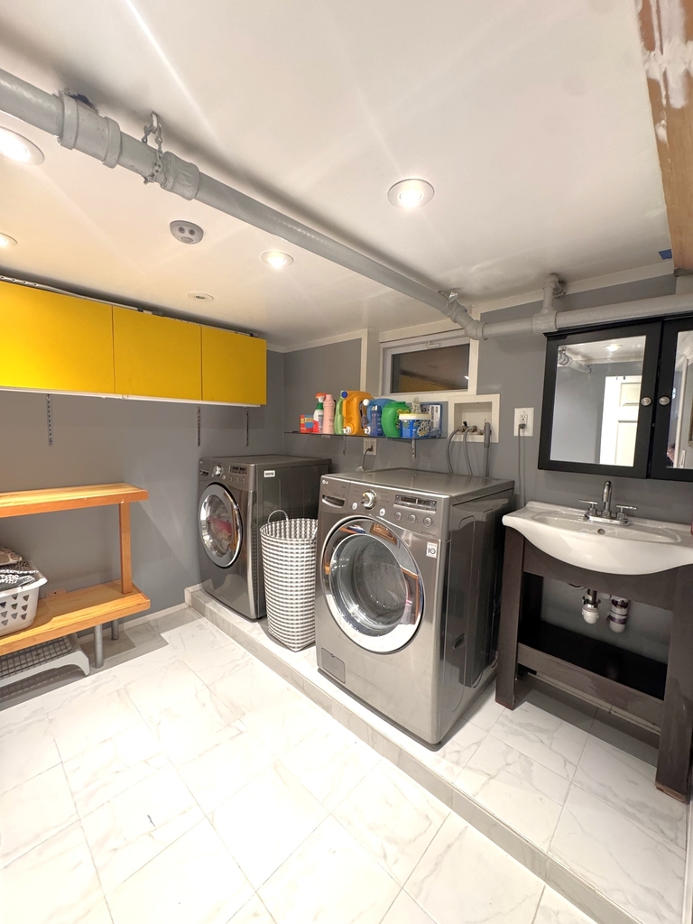 80-34 Margaret Place - Photo 14