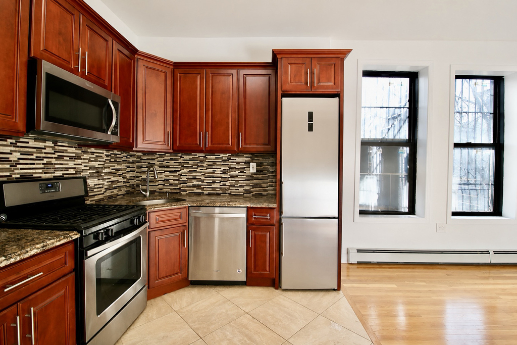 460 Throop Avenue - Photo 1