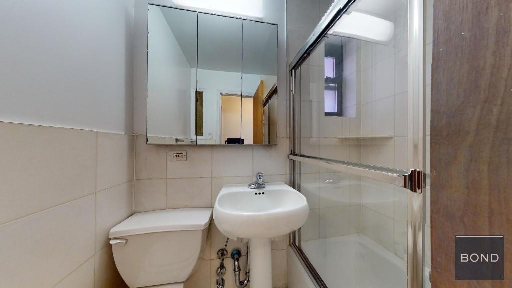 333 East 84th Street - Photo 6