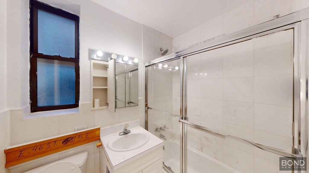 235 East 46th Street - Photo 5