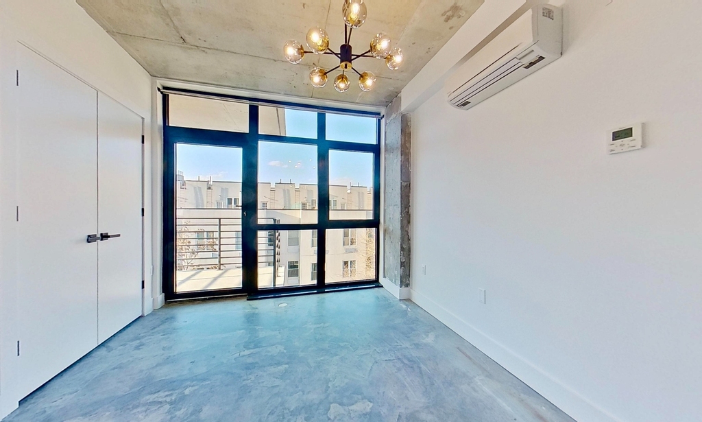 27 Montrose Avenue - Photo 9