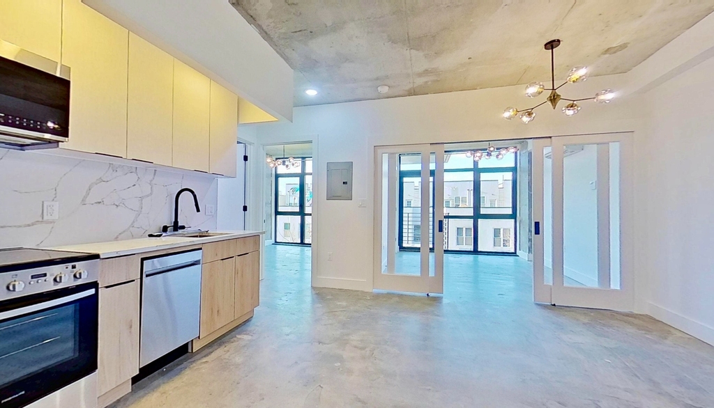 27 Montrose Avenue - Photo 7