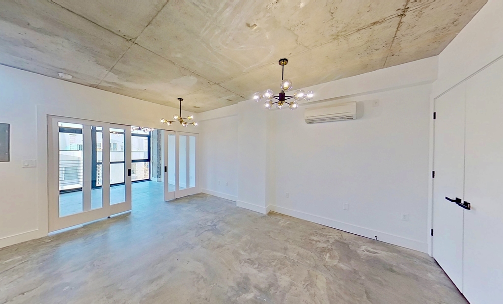 27 Montrose Avenue - Photo 6