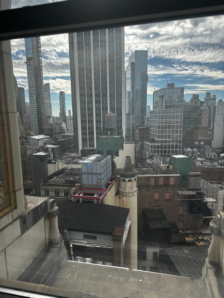 West 34th Street - Photo 1