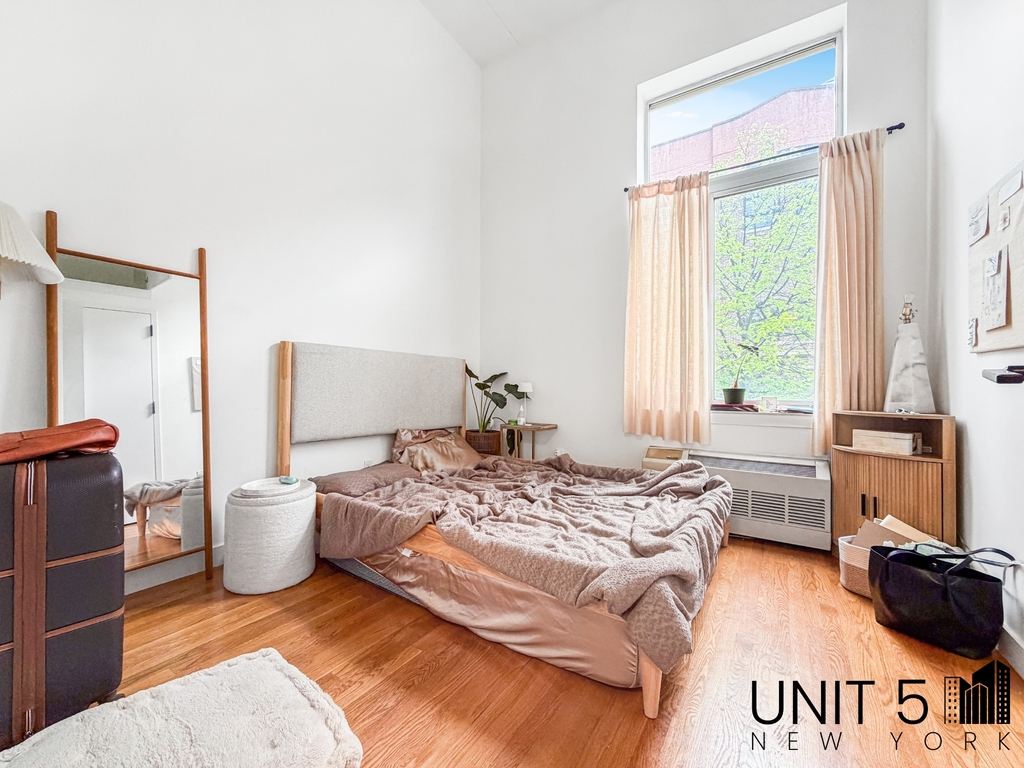 342 Eldert Street - Photo 8