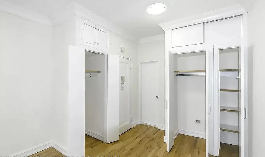 426 East 81st Street - Photo 2