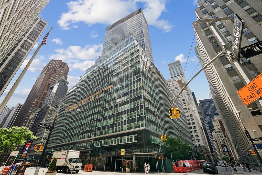 180 Pearl Street - Photo 0