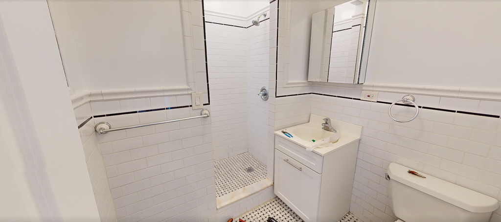 17 Greenwich Avenue - Photo 6