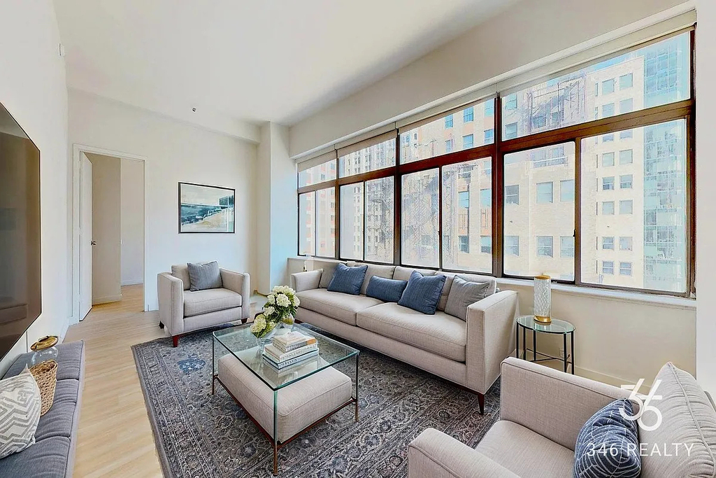 Washington Street - Photo 1