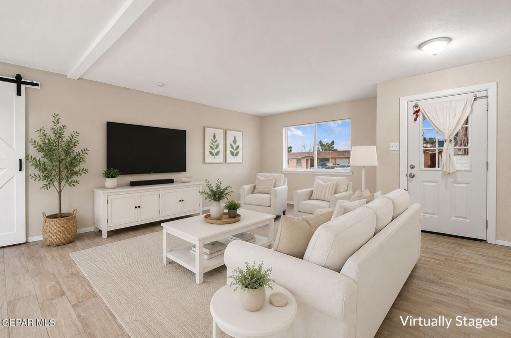 11524 Meadowbrook Drive - Photo 4