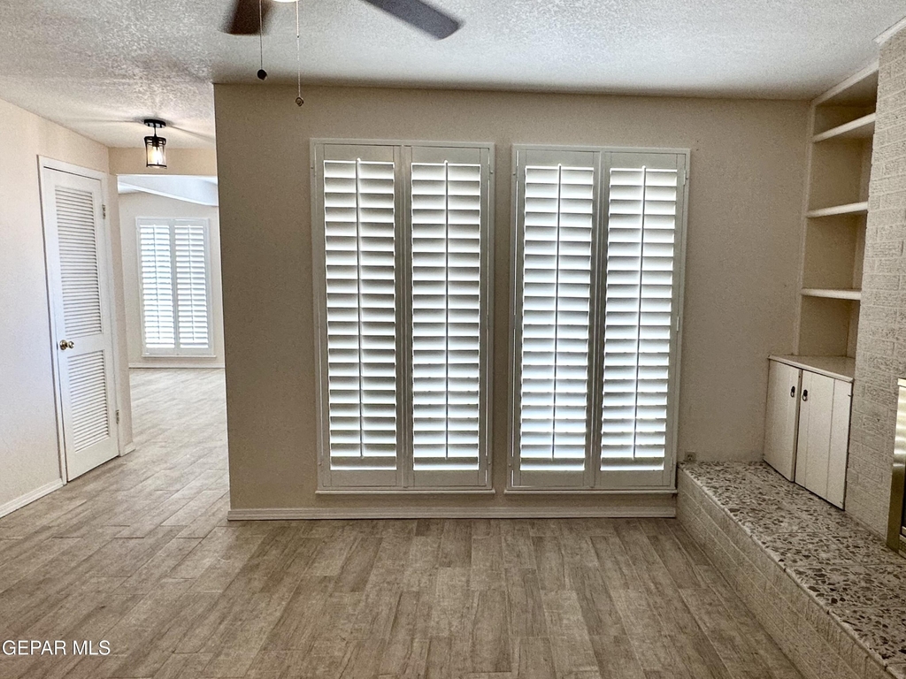 10101 Renfrew Drive - Photo 2