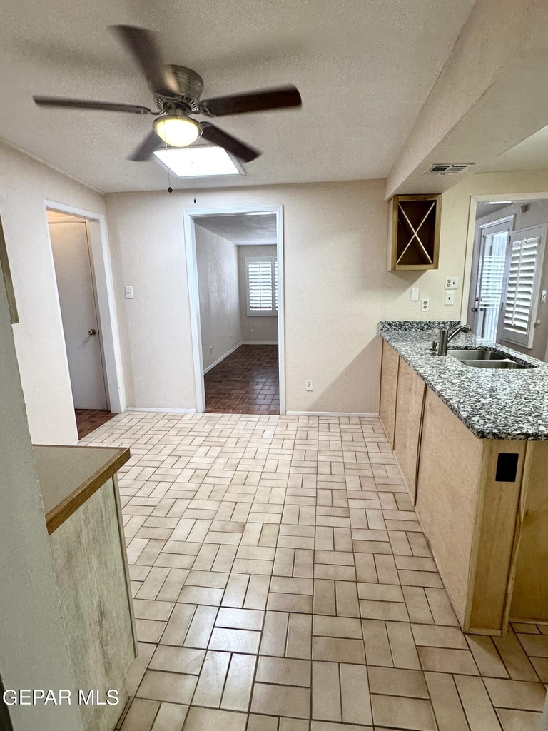 10101 Renfrew Drive - Photo 17
