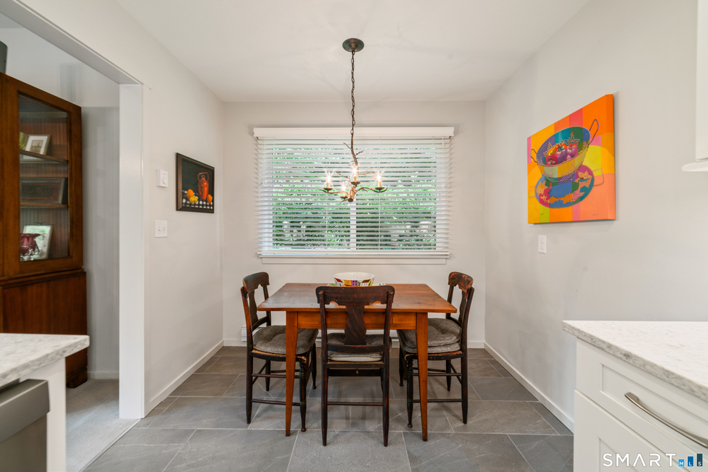 595 Heritage Village - Photo 8