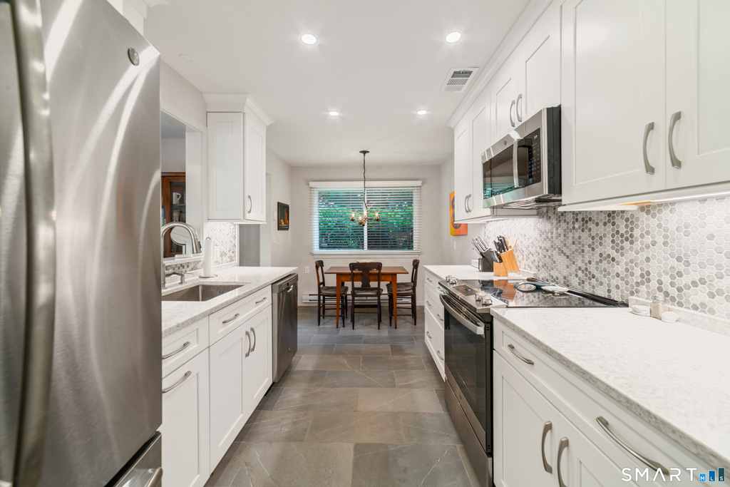595 Heritage Village - Photo 11