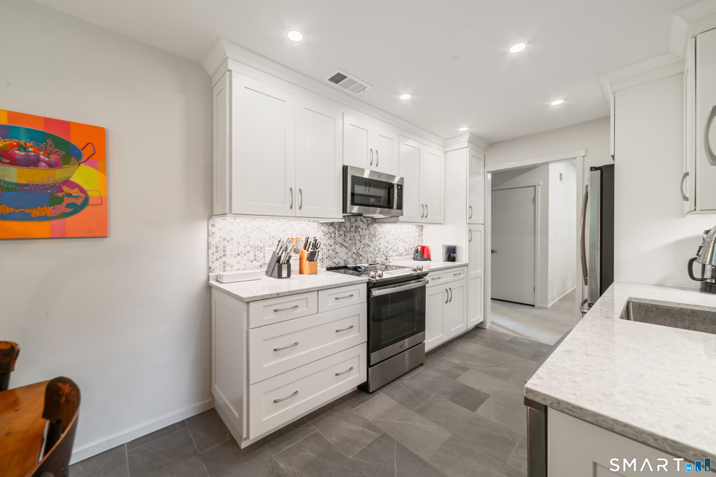 595 Heritage Village - Photo 9