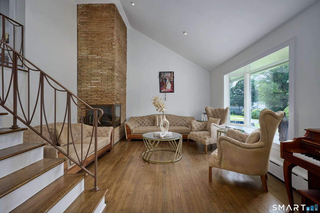 1374 Huntington Turnpike - Photo 7