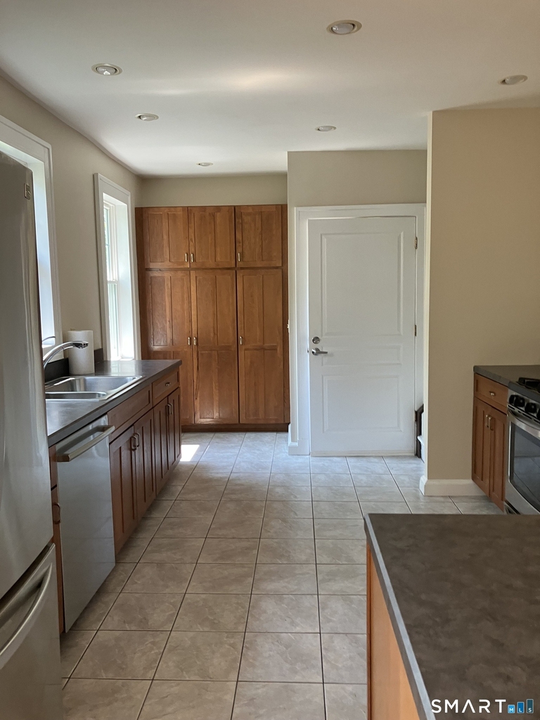 356 Yale Avenue - Photo 6