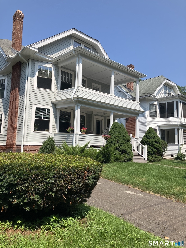 356 Yale Avenue - Photo 0