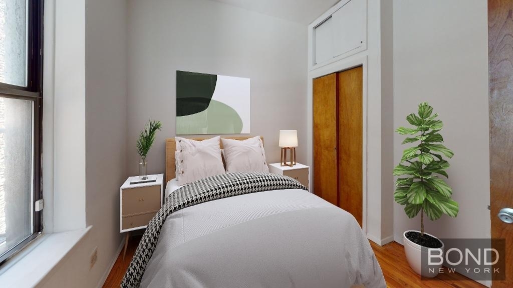 425 East 65th Street - Photo 2
