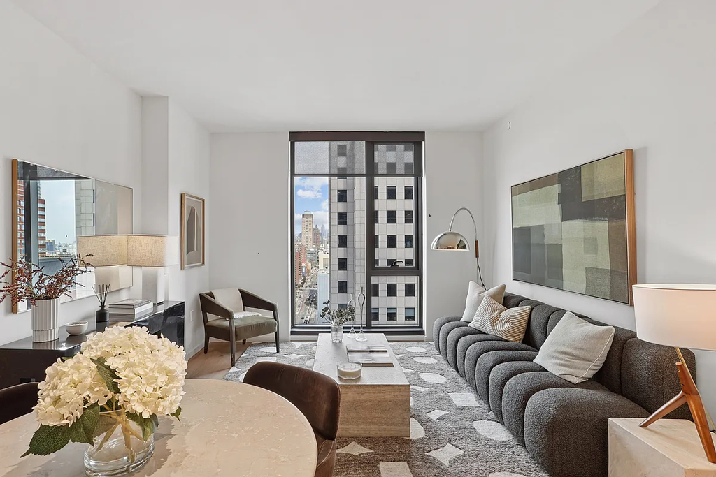 55 Willoughby Street - Photo 1