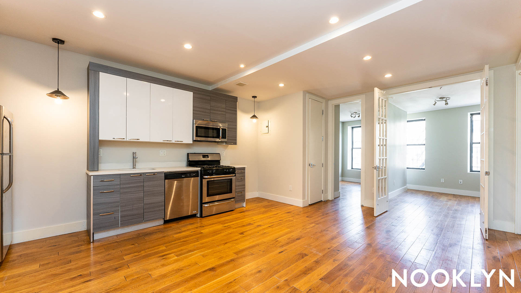348 St Nicholas Ave 10027 - Photo 0