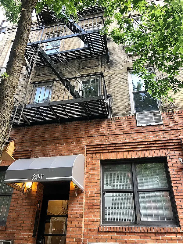 428 East 81st Street - Photo 4