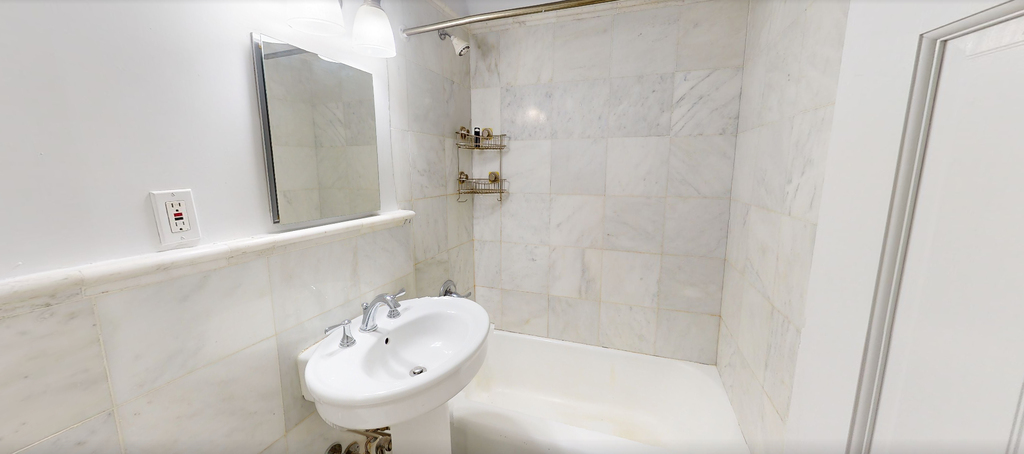 338 East 70th Street - Photo 6