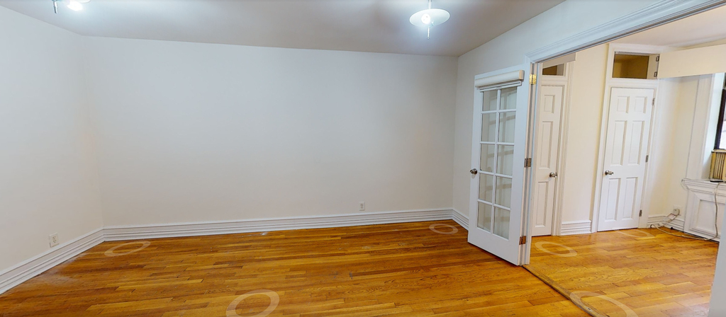 338 East 70th Street - Photo 2