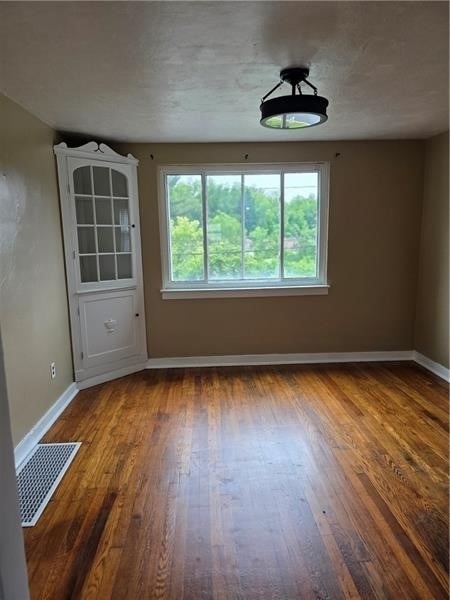 155 Pennoak Dr - Photo 2