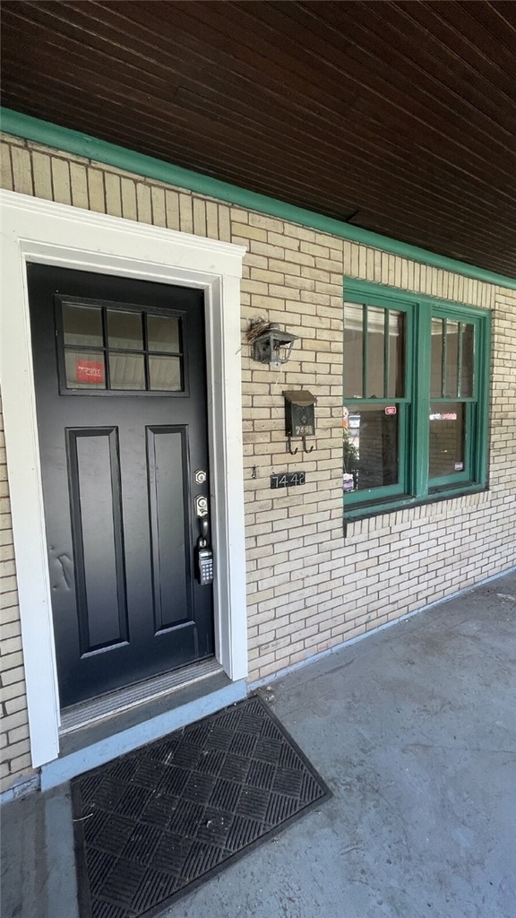 7442 Irvine St - Photo 1