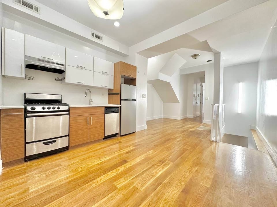 259 Jefferson Street - Photo 4