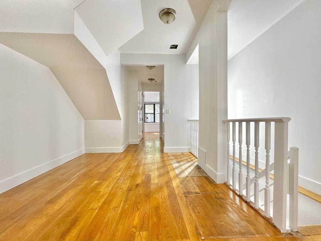 259 Jefferson Street - Photo 6